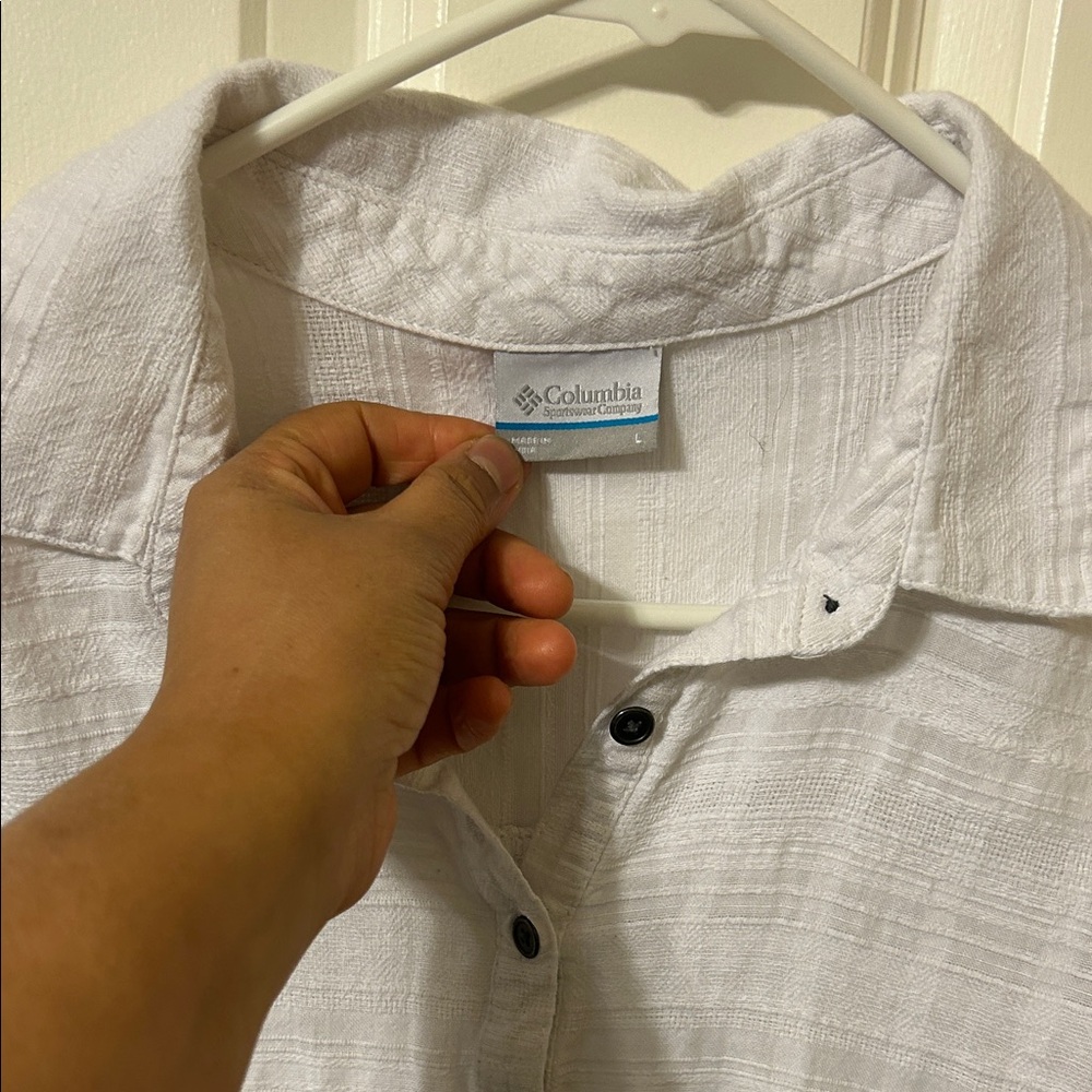 Columbia Textured White Shirt